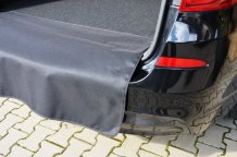Textilní koberce do kufru auta s nášlapem VW Passat 3C combi 2005 - 2014 Carfit (4947-Kufr)